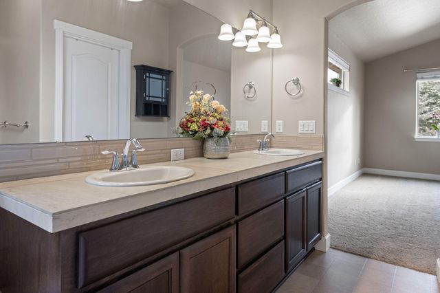 21191 SE Kayla Court, Bend, OR 97702