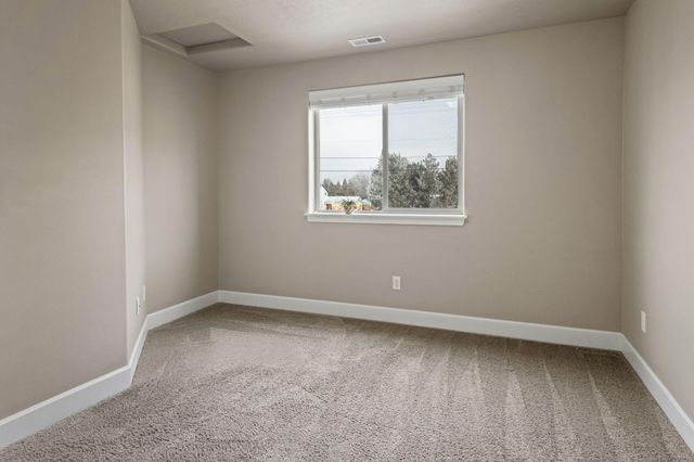 21191 SE Kayla Court, Bend, OR 97702