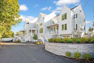 15-17 Jewett Pl 2, Newton, MA 02458