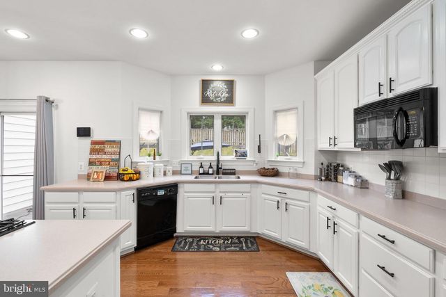 5005 QUILLER CT, Woodbridge, VA 22193