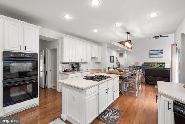 5005 QUILLER CT, Woodbridge, VA 22193