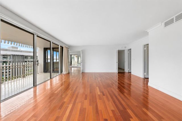 3 Grove Isle Dr C605, Miami, FL 33133
