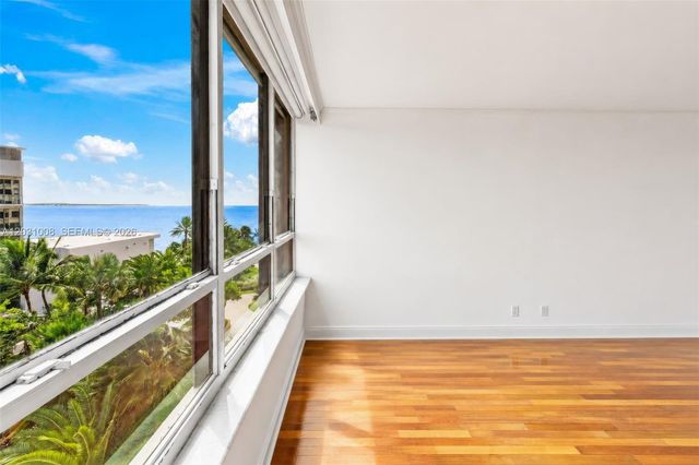 3 Grove Isle Dr C605, Miami, FL 33133