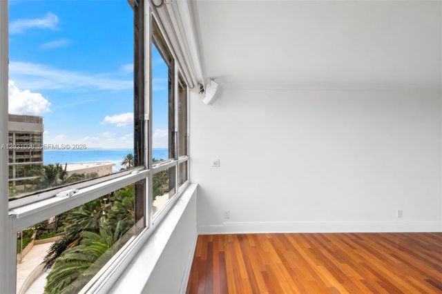 3 Grove Isle Dr C605, Miami, FL 33133