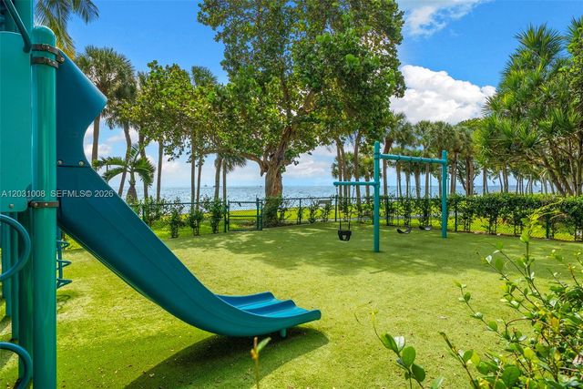 3 Grove Isle Dr C605, Miami, FL 33133
