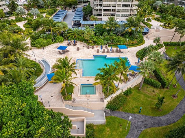 3 Grove Isle Dr C605, Miami, FL 33133