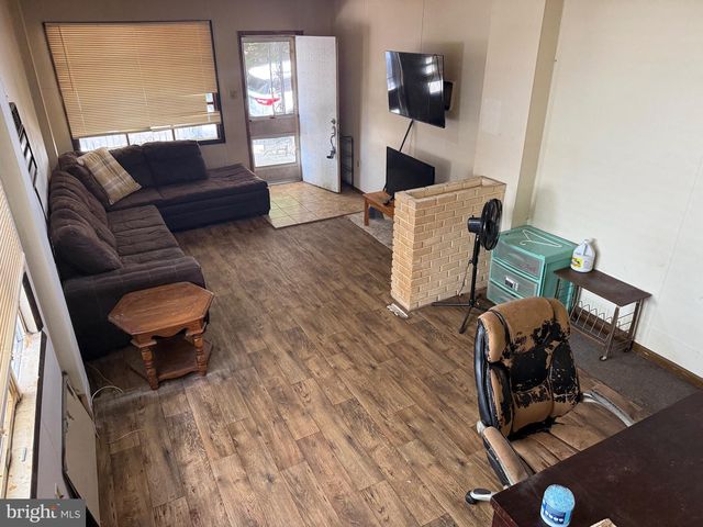 418 LAUREL ST, Minersville, PA 17954