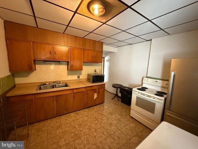 418 LAUREL ST, Minersville, PA 17954