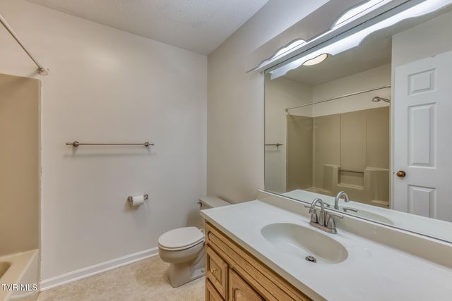 600 Fleetwood Drive Apt 404, Kingsport, TN 37660