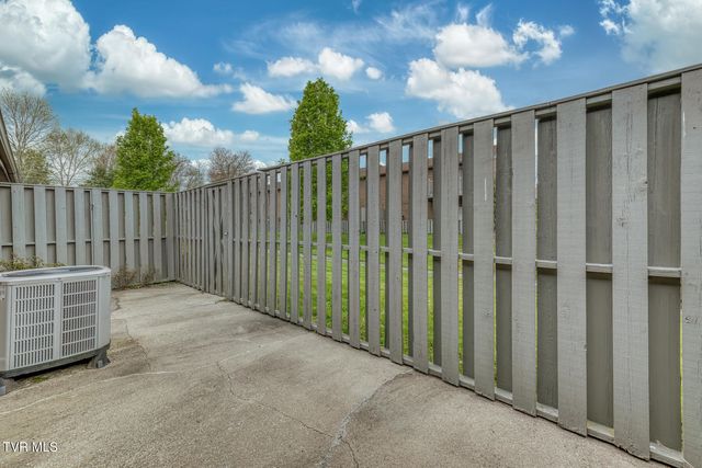 600 Fleetwood Drive Apt 404, Kingsport, TN 37660