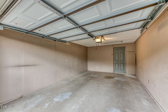 600 Fleetwood Drive Apt 404, Kingsport, TN 37660