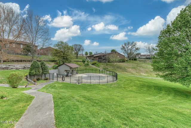 600 Fleetwood Drive Apt 404, Kingsport, TN 37660