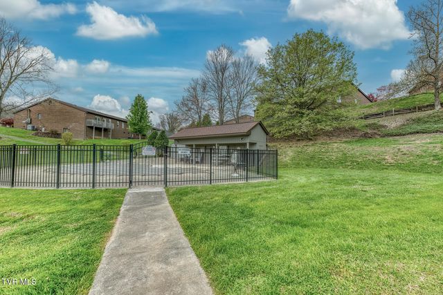 600 Fleetwood Drive Apt 404, Kingsport, TN 37660