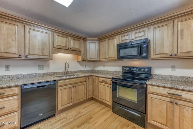 600 Fleetwood Drive Apt 404, Kingsport, TN 37660