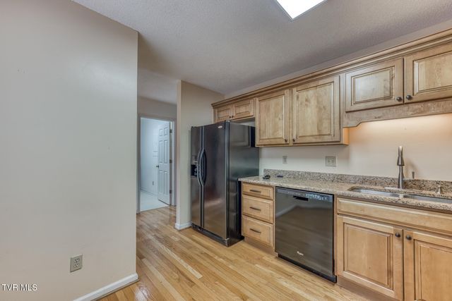 600 Fleetwood Drive Apt 404, Kingsport, TN 37660