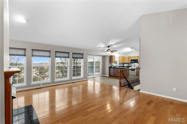 14 Winter Valley Drive, Fenton, MO 63026