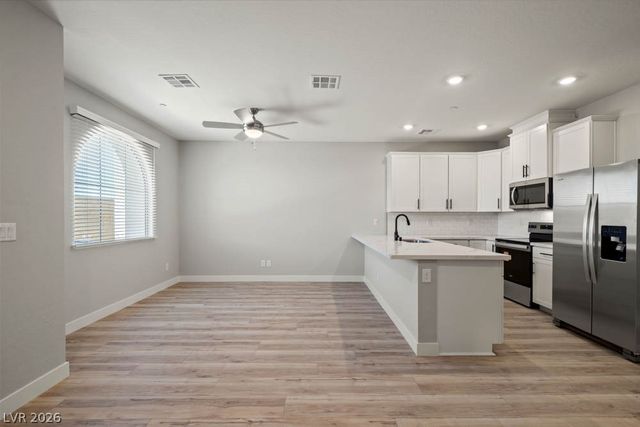 10688 Roselawn Avenue, Las Vegas, NV 89166