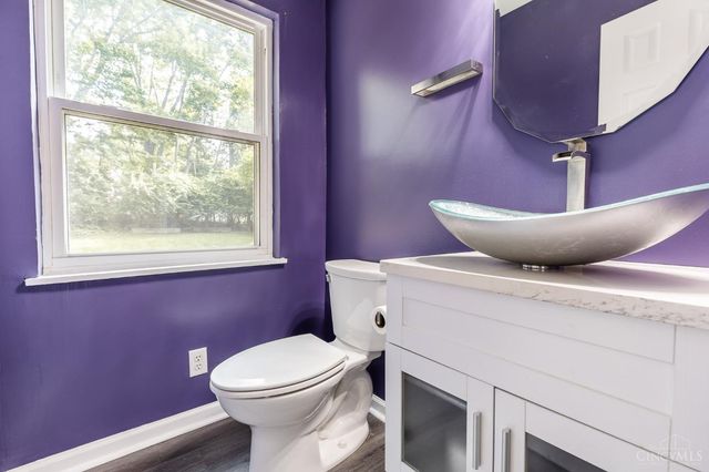 7527 Montgomery Road, Sycamore Twp, OH 45236