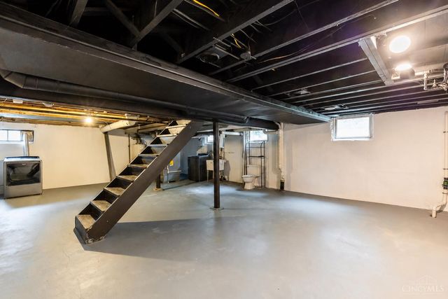7527 Montgomery Road, Sycamore Twp, OH 45236