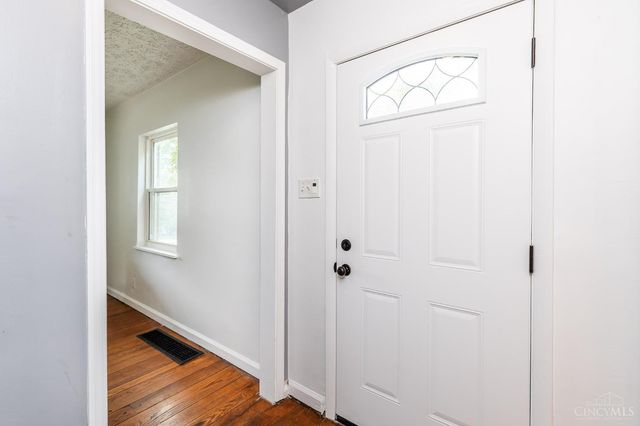 7527 Montgomery Road, Sycamore Twp, OH 45236