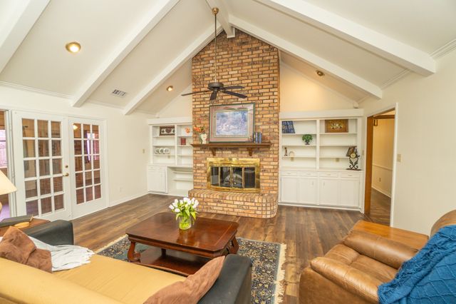 410 Highland Drive, Bossier City, LA 71111