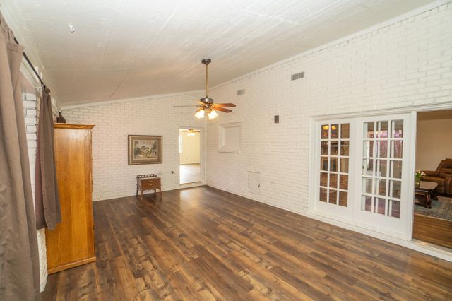 410 Highland Drive, Bossier City, LA 71111