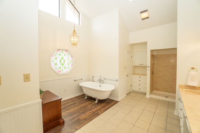 410 Highland Drive, Bossier City, LA 71111