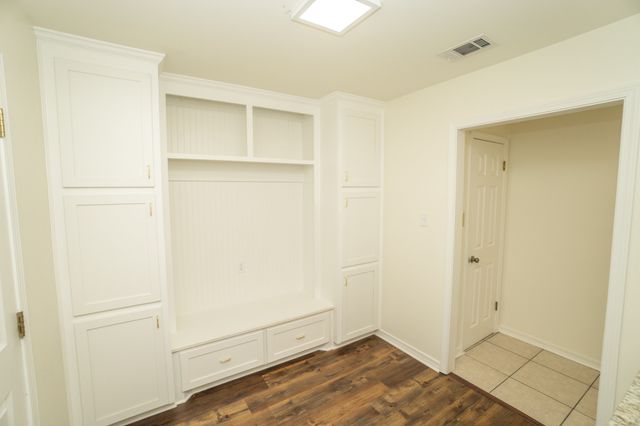 410 Highland Drive, Bossier City, LA 71111