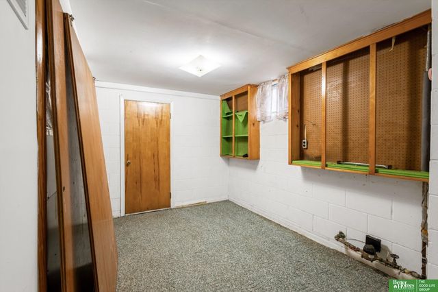 1704 Pelton Avenue, Bellevue, NE 68005