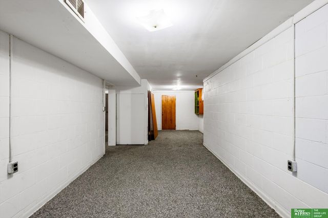 1704 Pelton Avenue, Bellevue, NE 68005