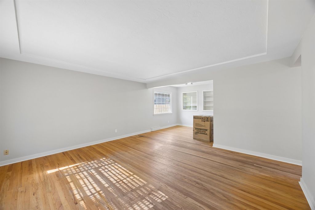 2015 E Providence Ave, Spokane, WA 99207 photo 3