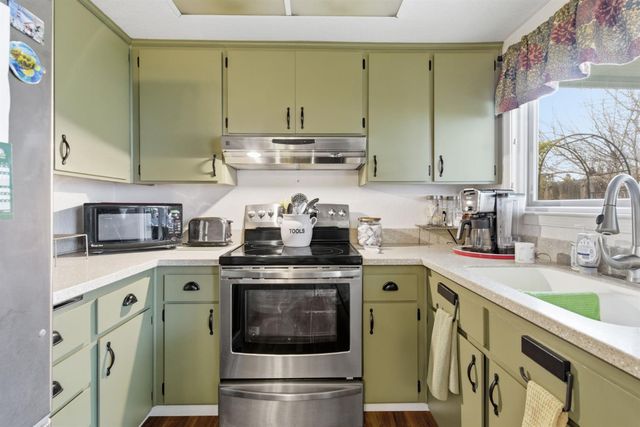 7337 Verdugo Way, Sacramento, CA 95842