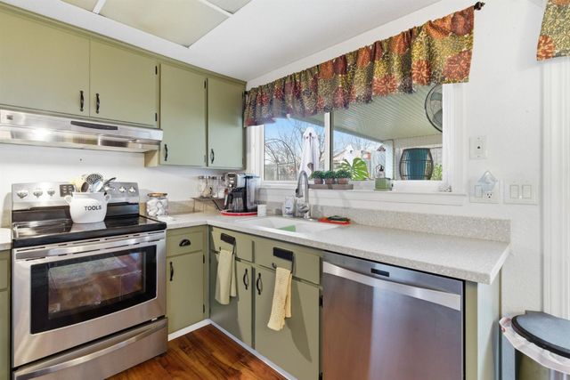 7337 Verdugo Way, Sacramento, CA 95842