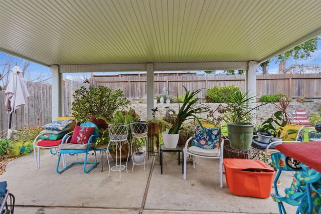 7337 Verdugo Way, Sacramento, CA 95842