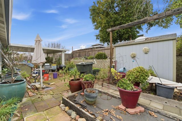 7337 Verdugo Way, Sacramento, CA 95842