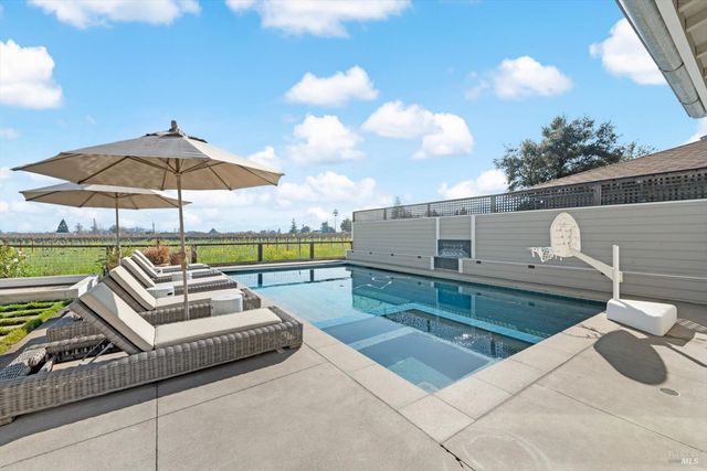 1135 Rutherford Rd, Rutherford, CA 94558