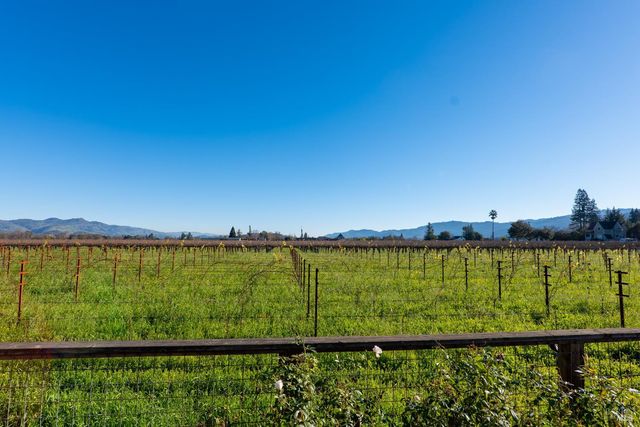 1135 Rutherford Rd, Rutherford, CA 94558