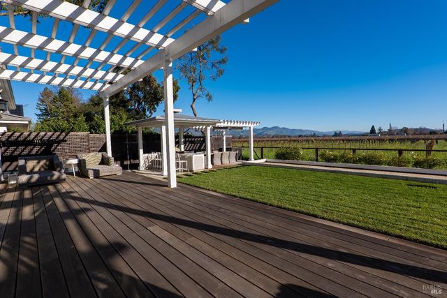 1135 Rutherford Rd, Rutherford, CA 94558