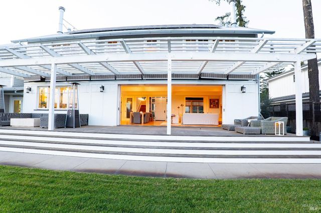 1135 Rutherford Rd, Rutherford, CA 94558