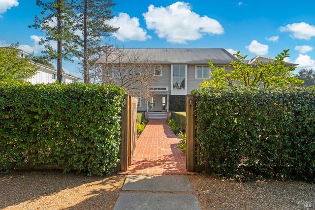 1135 Rutherford Rd, Rutherford, CA 94558