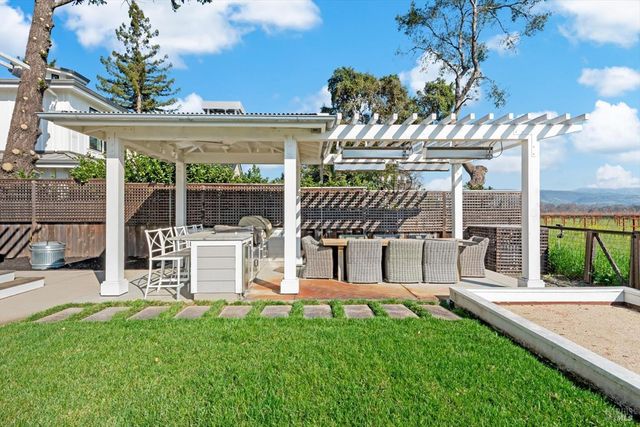 1135 Rutherford Rd, Rutherford, CA 94558