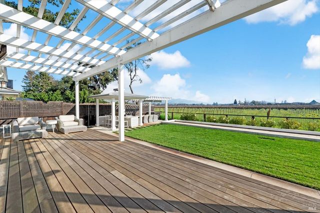 1135 Rutherford Rd, Rutherford, CA 94558