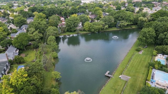 3856 Rutgers Lane, Northbrook, IL 60062