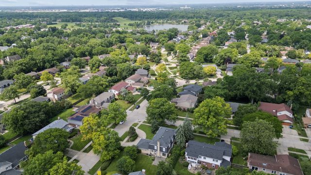 3856 Rutgers Lane, Northbrook, IL 60062
