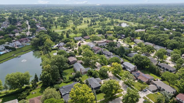 3856 Rutgers Lane, Northbrook, IL 60062