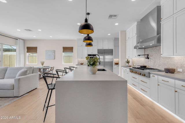 33939 N MALPAIS HILLS Trail, Queen Creek, AZ 85144