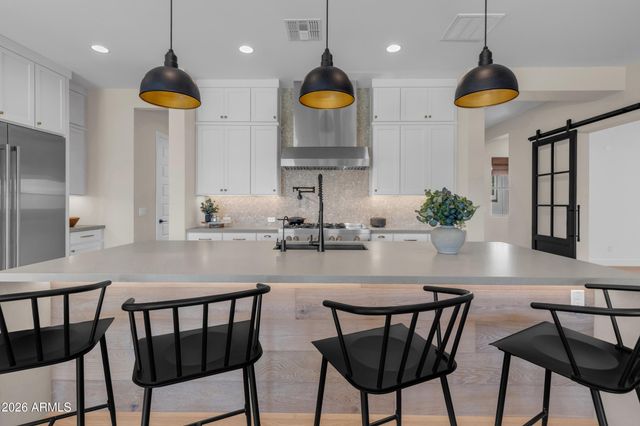 33939 N MALPAIS HILLS Trail, Queen Creek, AZ 85144