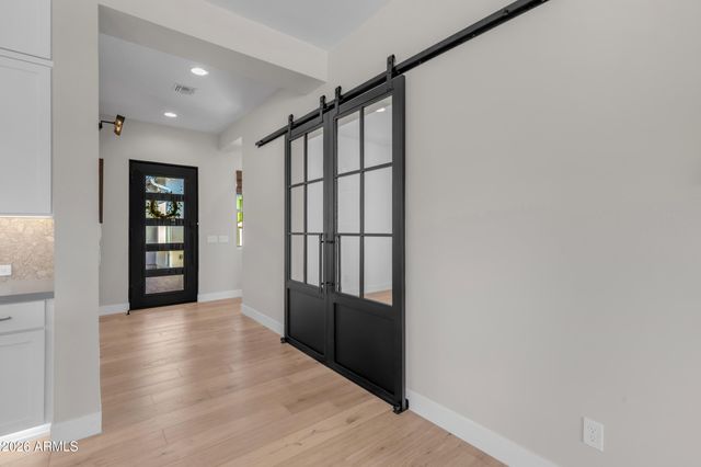 33939 N MALPAIS HILLS Trail, Queen Creek, AZ 85144