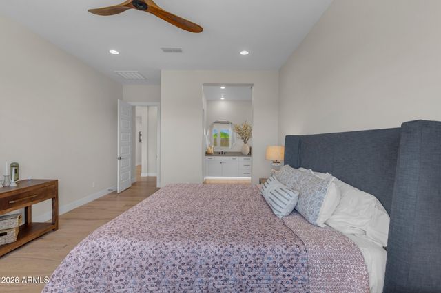 33939 N MALPAIS HILLS Trail, Queen Creek, AZ 85144