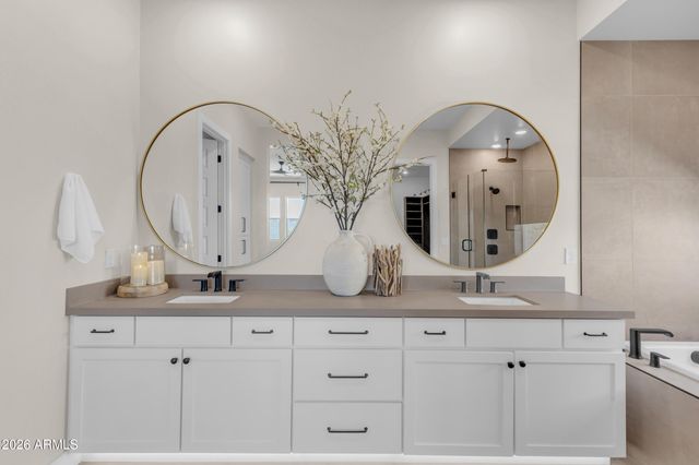 33939 N MALPAIS HILLS Trail, Queen Creek, AZ 85144